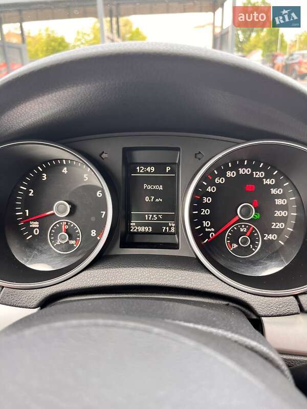 Універсал Volkswagen Golf 2010 в Львові