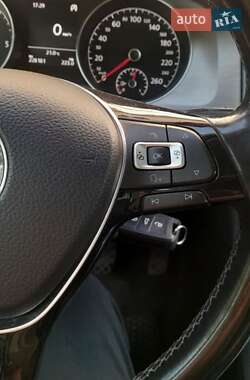 Универсал Volkswagen Golf 2014 в 