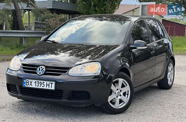 Хетчбек Volkswagen Golf 2005 в 
