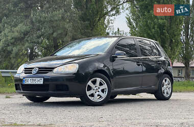 Хетчбек Volkswagen Golf 2005 в 