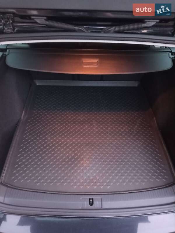 Універсал Volkswagen Golf 2013 в Львові