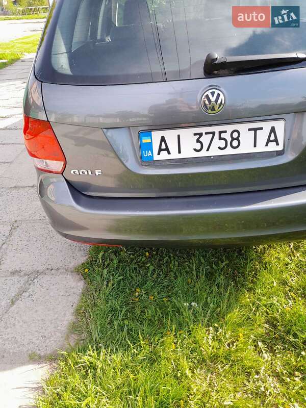 Універсал Volkswagen Golf 2009 в Києві
