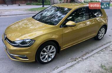 Хэтчбек Volkswagen Golf 2018 в Запорожье