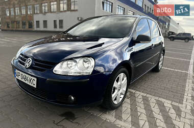Хэтчбек Volkswagen Golf 2007 в Черновцах