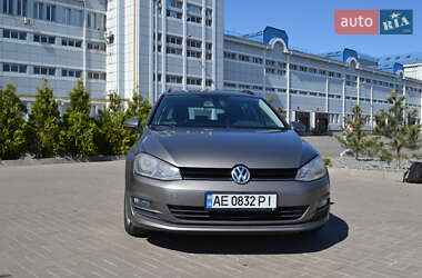 Универсал Volkswagen Golf 2015 в 