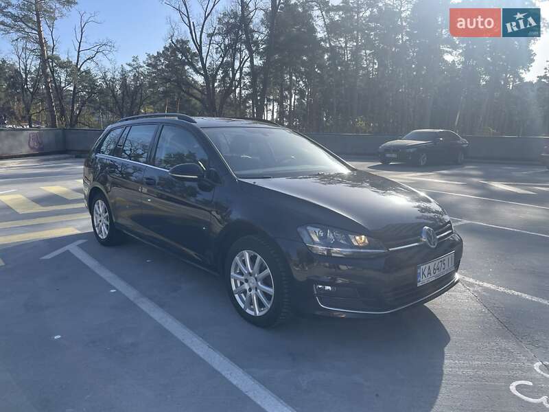 Универсал Volkswagen Golf 2016 в Ирпене