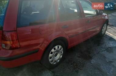 Универсал Volkswagen Golf 2002 в 