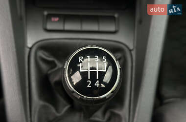 Хэтчбек Volkswagen Golf 2006 в 
