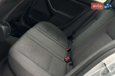 Хэтчбек Volkswagen Golf 2006 в 