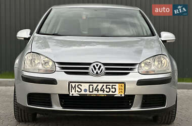 Хэтчбек Volkswagen Golf 2006 в 