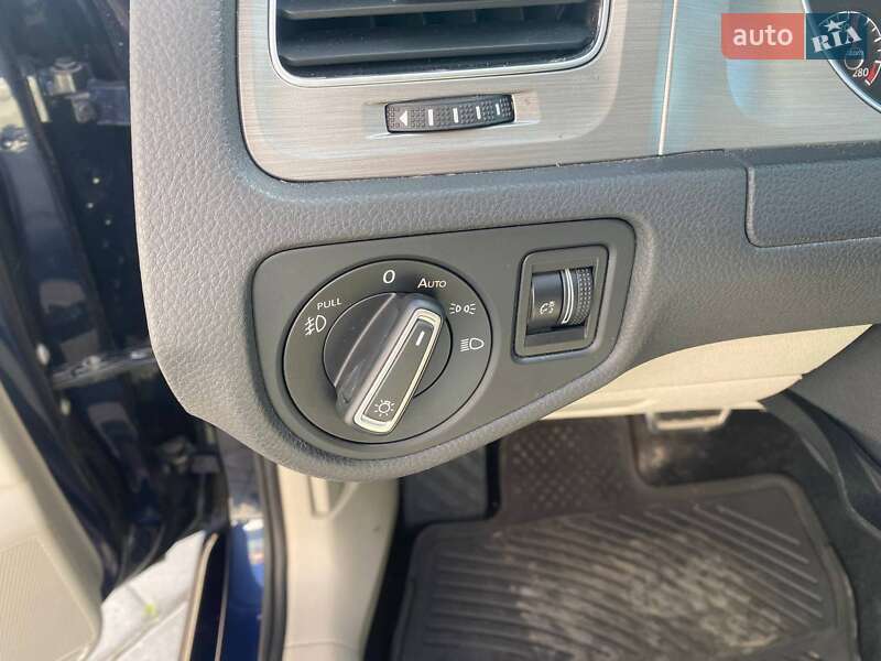 Універсал Volkswagen Golf 2016 в Львові