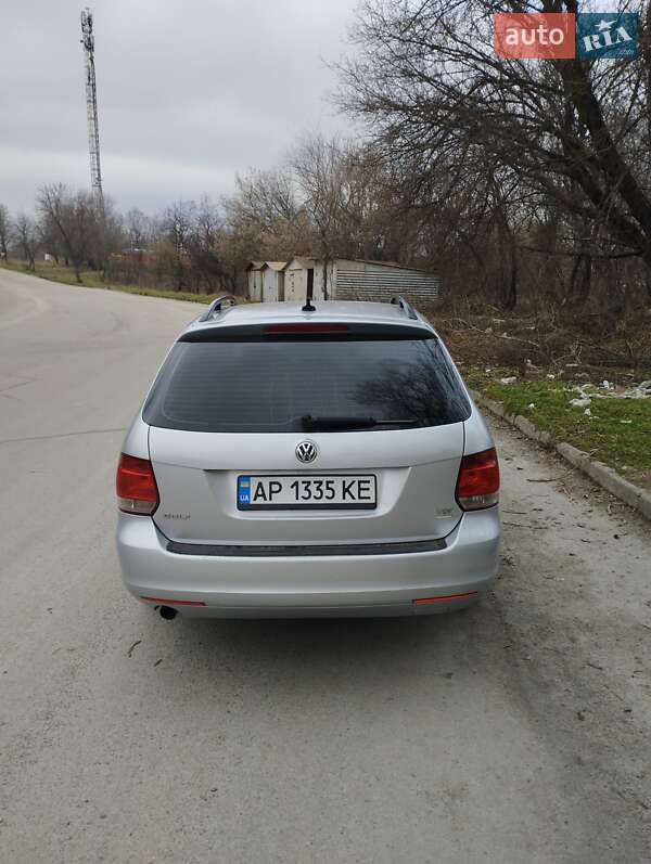 Универсал Volkswagen Golf 2009 в Запорожье
