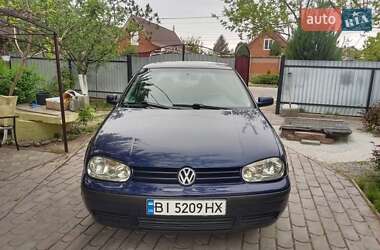 Хетчбек Volkswagen Golf 1998 в 