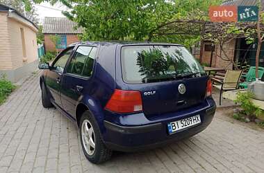 Хетчбек Volkswagen Golf 1998 в 
