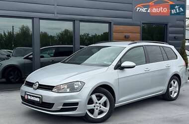 Универсал Volkswagen Golf 2015 в Ровно