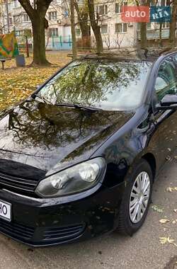 Хетчбек Volkswagen Golf 2010 в Києві