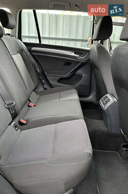 Универсал Volkswagen Golf 2014 в 