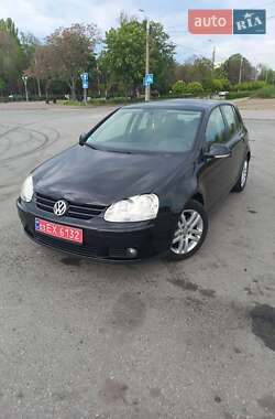 Хэтчбек Volkswagen Golf 2007 в 
