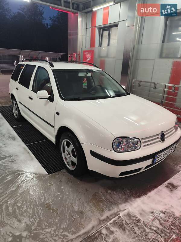 Универсал Volkswagen Golf 2005 в 