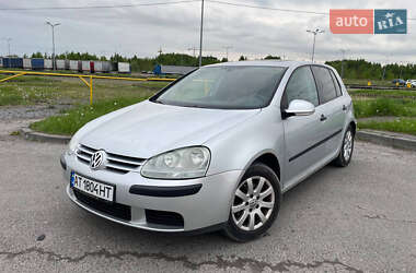 Хэтчбек Volkswagen Golf 2004 в Львове
