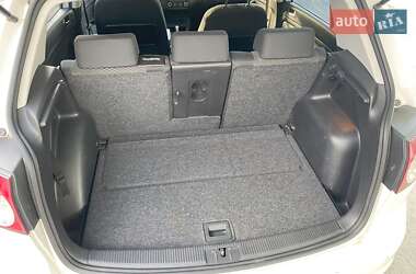 Хетчбек Volkswagen Golf 2011 в 