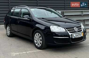 Універсал Volkswagen Golf 2008 в 