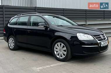 Універсал Volkswagen Golf 2008 в 