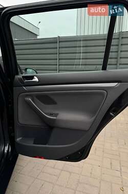 Універсал Volkswagen Golf 2008 в 
