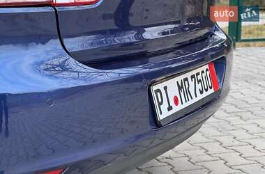 Хэтчбек Volkswagen Golf 2010 в 