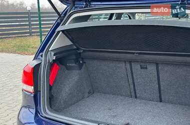 Хэтчбек Volkswagen Golf 2010 в 