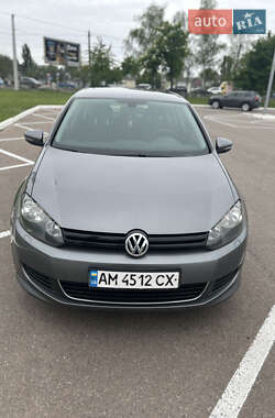 Хэтчбек Volkswagen Golf 2012 в Житомире