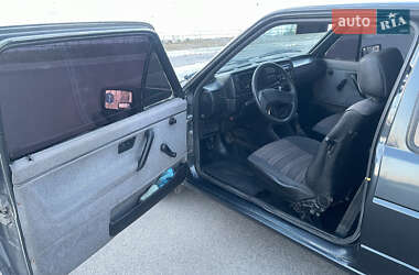 Хэтчбек Volkswagen Golf 1986 в 