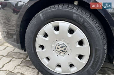 Хетчбек Volkswagen Golf 2004 в 