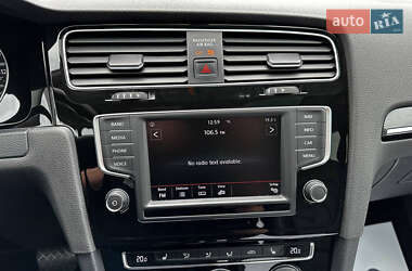 Универсал Volkswagen Golf 2015 в 