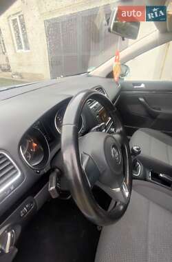 Універсал Volkswagen Golf 2010 в 