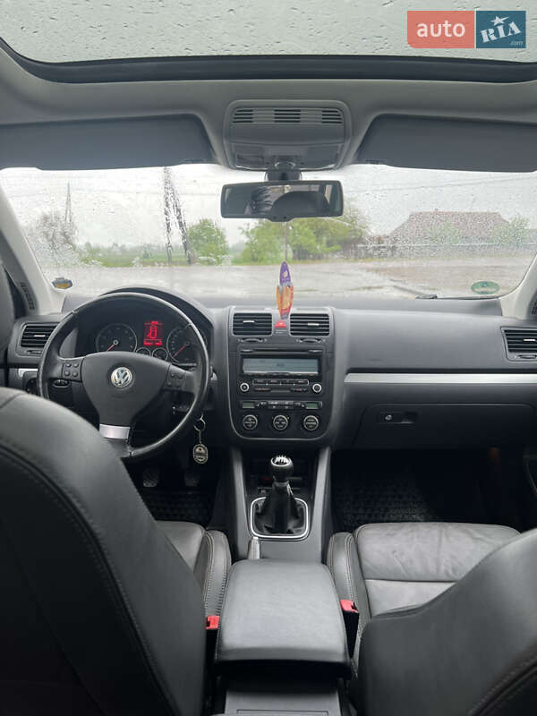 Универсал Volkswagen Golf 2008 в Коломые