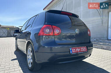 Хетчбек Volkswagen Golf 2006 в 