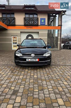 Універсал Volkswagen Golf 2020 в 