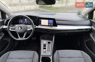 Универсал Volkswagen Golf 2021 в 