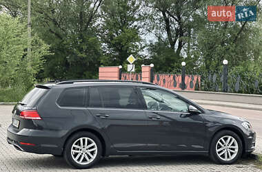 Універсал Volkswagen Golf 2020 в 