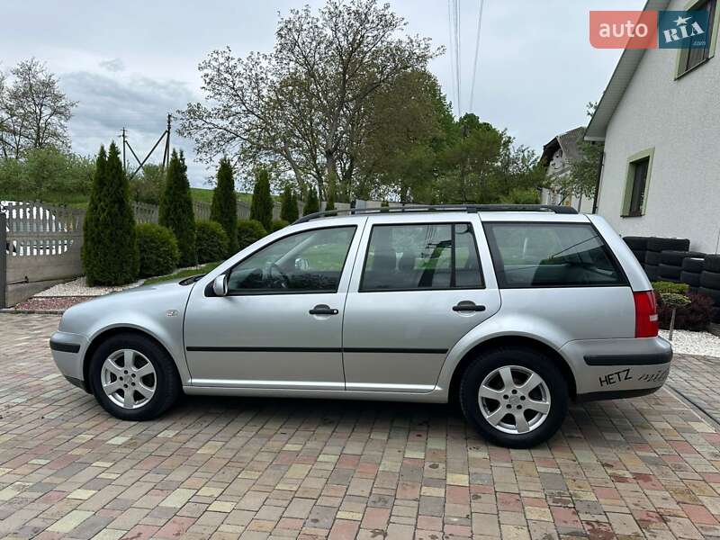 Универсал Volkswagen Golf 2003 в Бучаче