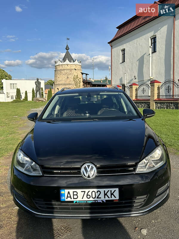 Універсал Volkswagen Golf 2016 в Вінниці