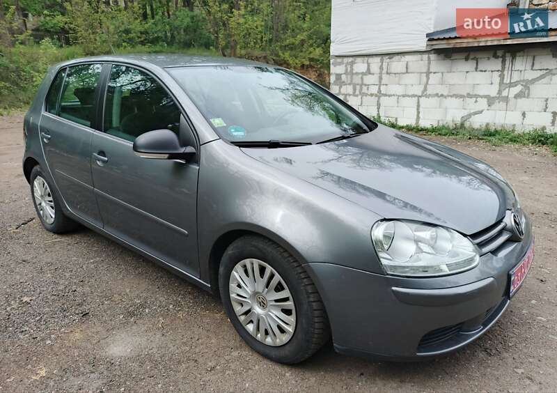 Хетчбек Volkswagen Golf 2007 в 