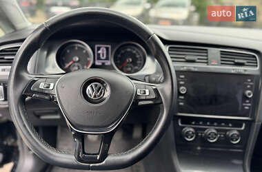 Універсал Volkswagen Golf 2017 в 