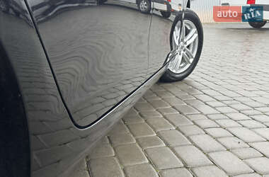 Хетчбек Volkswagen Golf 2011 в 