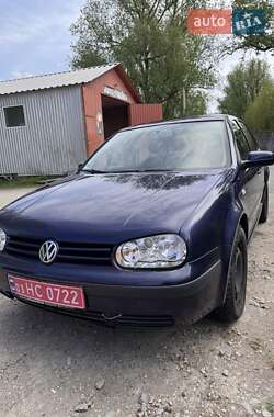 Хетчбек Volkswagen Golf 2003 в Вінниці