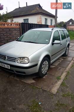 Универсал Volkswagen Golf 2000 в Глобине