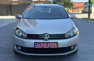 Універсал Volkswagen Golf 2010 в 