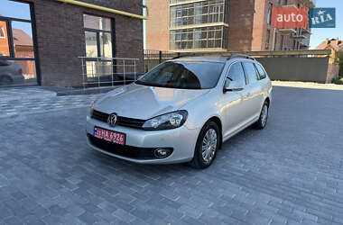 Універсал Volkswagen Golf 2010 в 