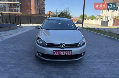 Універсал Volkswagen Golf 2010 в 